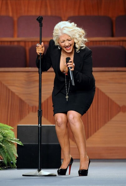 Christina Aguilera - Funérailles Etta-James 