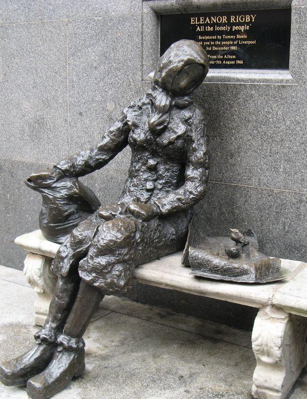 Statue Eleanor Rigby